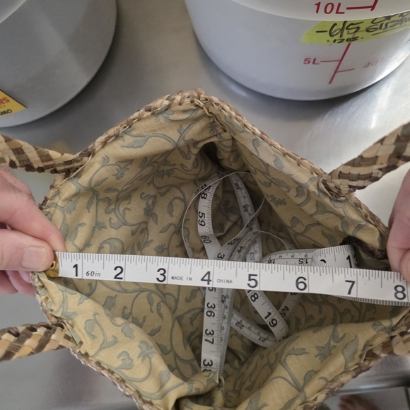 Women’s Straw Purse - Picture 8 of 10